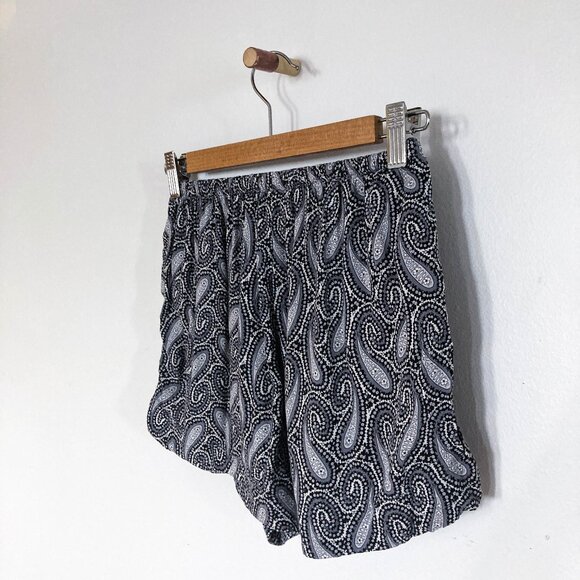 2 FOR $15 Printed Paisley Grey Shorts - Picture 7 of 7